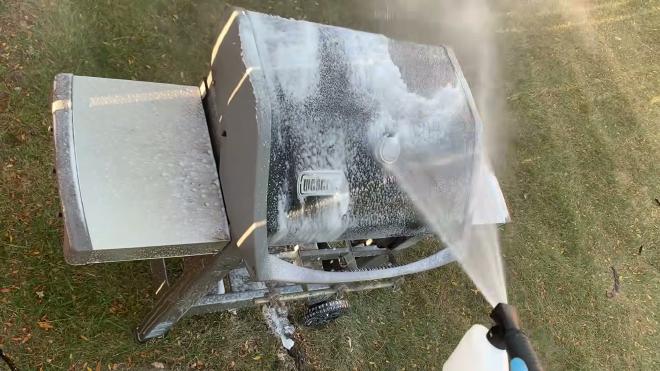 Removing the old burner tubes from the Weber grill