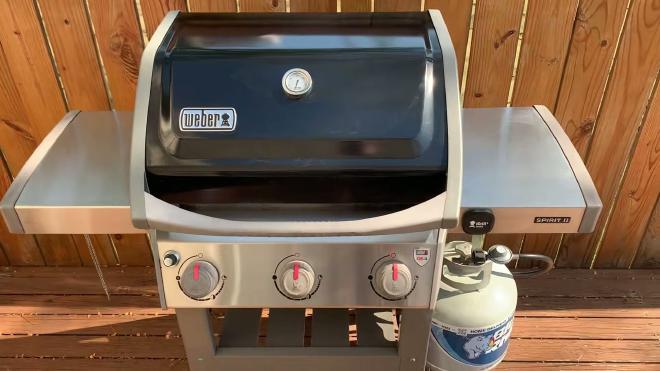 Weber grill reassembled after burner tube replacement